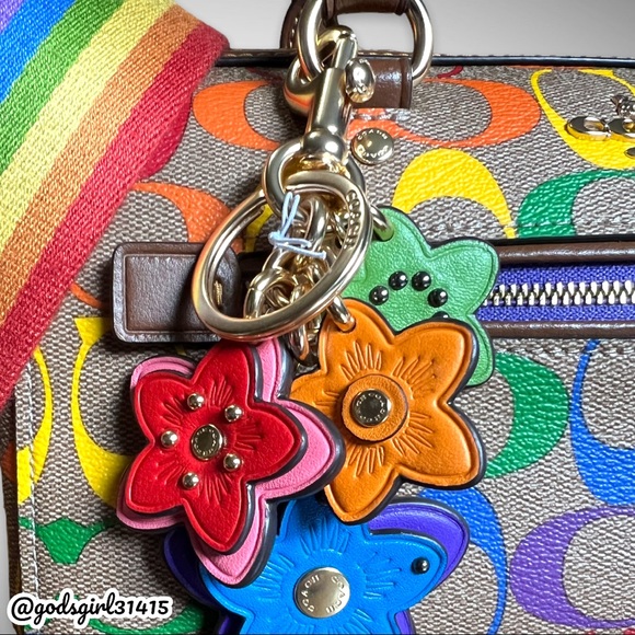 SOLD-AUTHENTICATED NWTCoach 3-pc Rainbow Signature Set Rowan, Nolita, Charm $626 - Picture 14 of 16